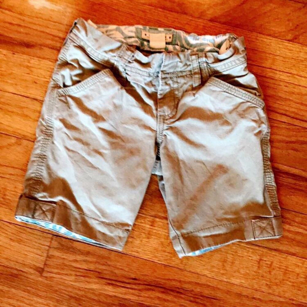 Green Shorts with Pockets